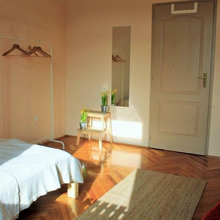 Lidi Guesthouse Будапеща Екстериор снимка
