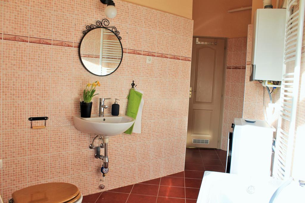 Lidi Guesthouse Будапеща Екстериор снимка
