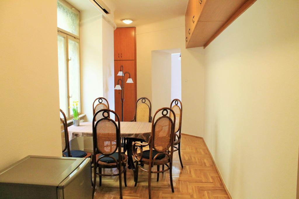 Lidi Guesthouse Будапеща Екстериор снимка