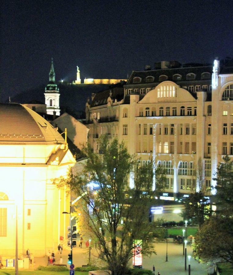 Lidi Guesthouse Будапеща Екстериор снимка