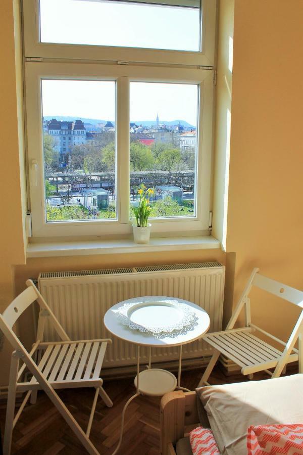 Lidi Guesthouse Будапеща Екстериор снимка